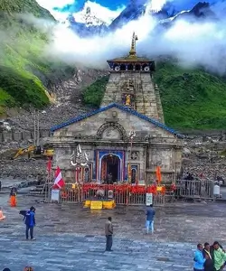 kedarnath temple during summers